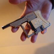 "Le Merveilleux" petite arme de poche, vers 1885