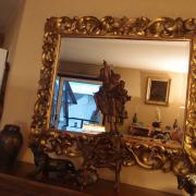 Miroir bois doré, biseauté : 116 x 94